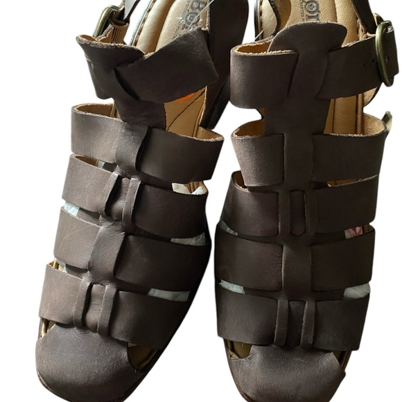 BORN LEATHER DISTRESSED SUEDE HARTLEY TAUPE WOOD GRAIN PLATFORM SANDAL SIZE 11 - Picture 2 of 15